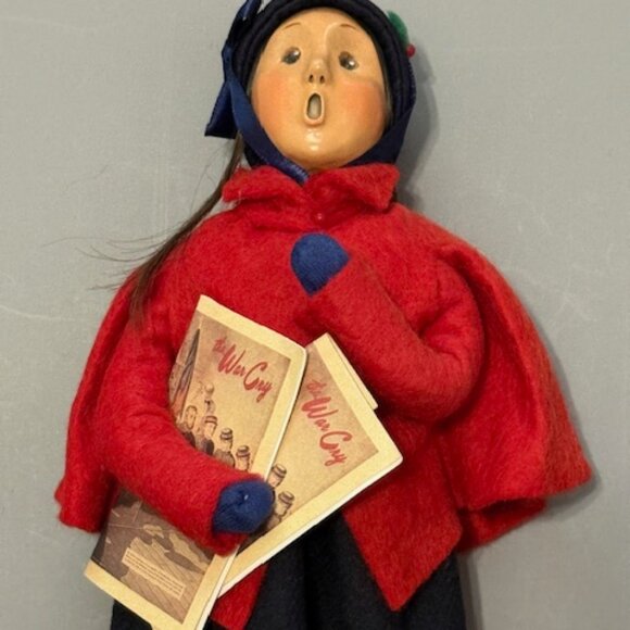 Vintage Byers Choice Carolers Christmas Figurine Chalfont War Cry Newspaper Girl - Picture 2 of 4